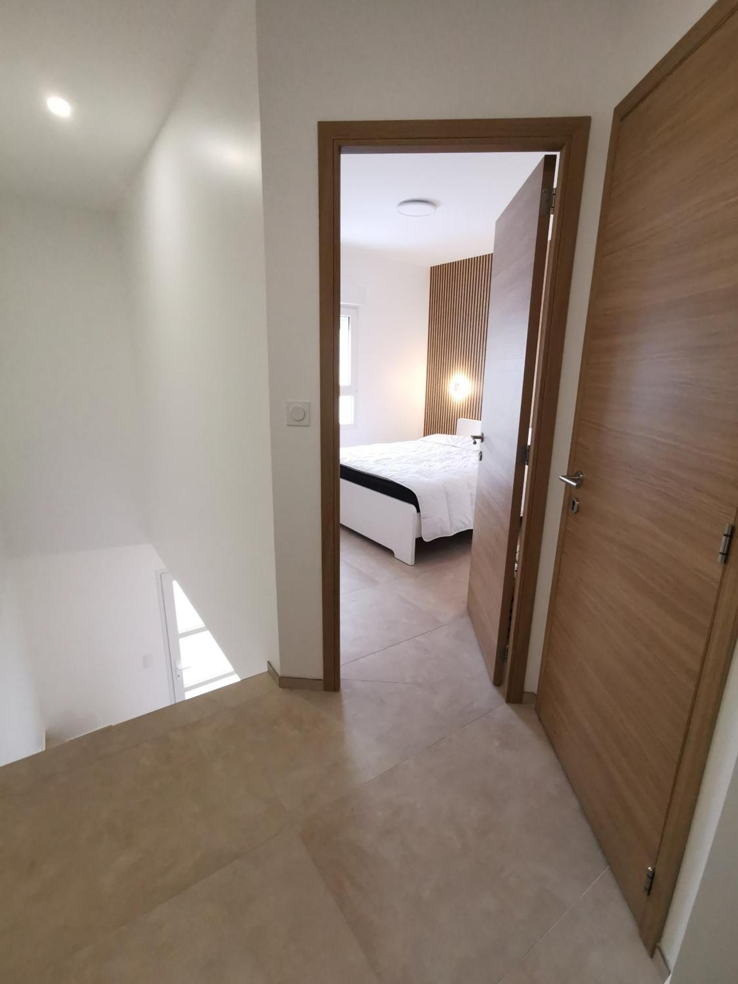 Magnifique Duplex Neuf Parking Et Terrasse Daire Dole Dış mekan fotoğraf